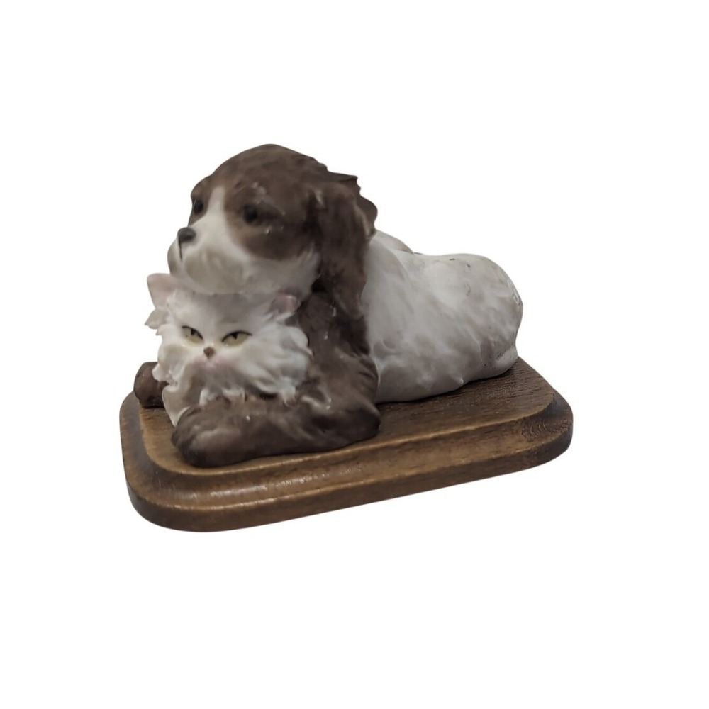 Vintage Giuseppe Armani Sculpture Persian Cat & Dog Figurine Signed